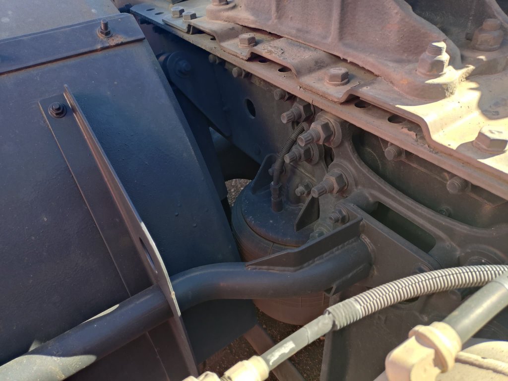 NISSAN UD ADG-GK4XAB 6W Tractor Head 10t