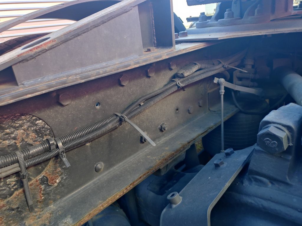 NISSAN UD ADG-GK4XAB 6W Tractor Head 10t