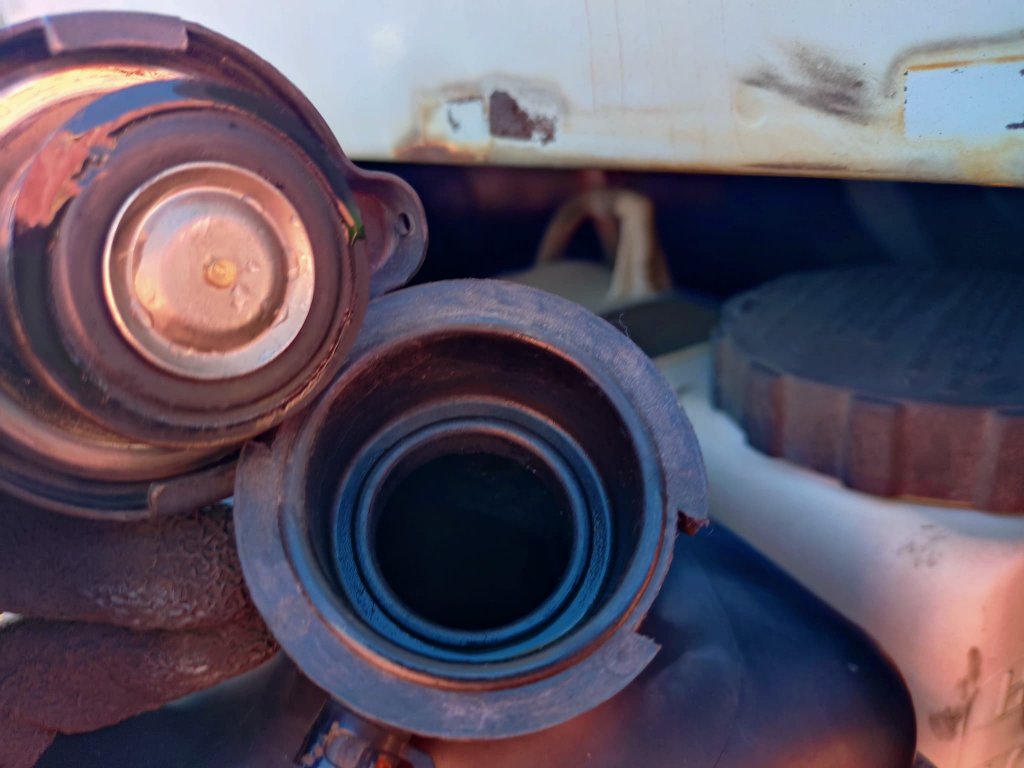 NISSAN UD ADG-GK4XAB 6W Tractor Head 10t