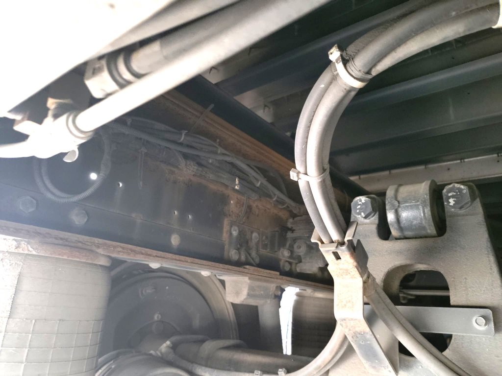 NISSAN UD PKG-CD4YA Aluminum Wing Van 