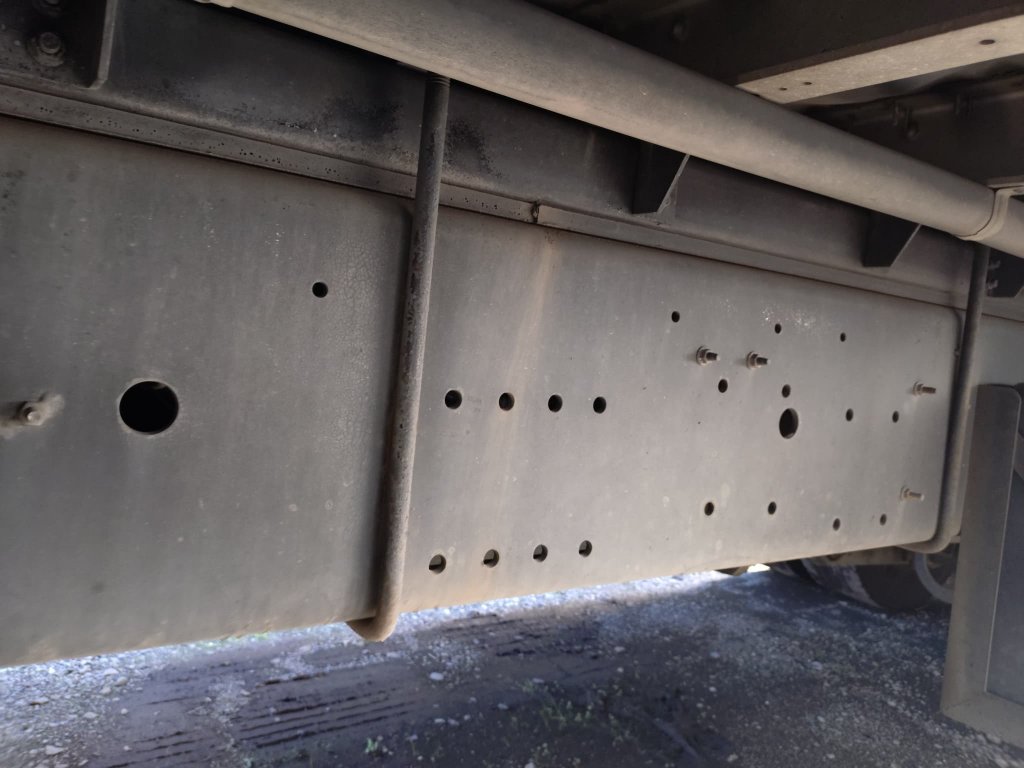 NISSAN UD PKG-CD4YA Aluminum Wing Van 