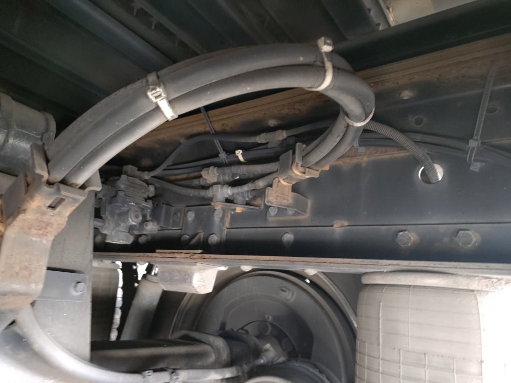 NISSAN UD PKG-CD4YA Aluminum Wing Van 