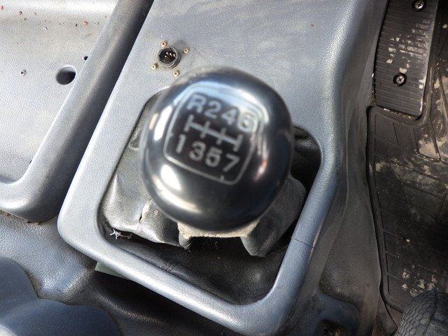 HINO PK-SH1EGJG 6W Tractor Head over 10t