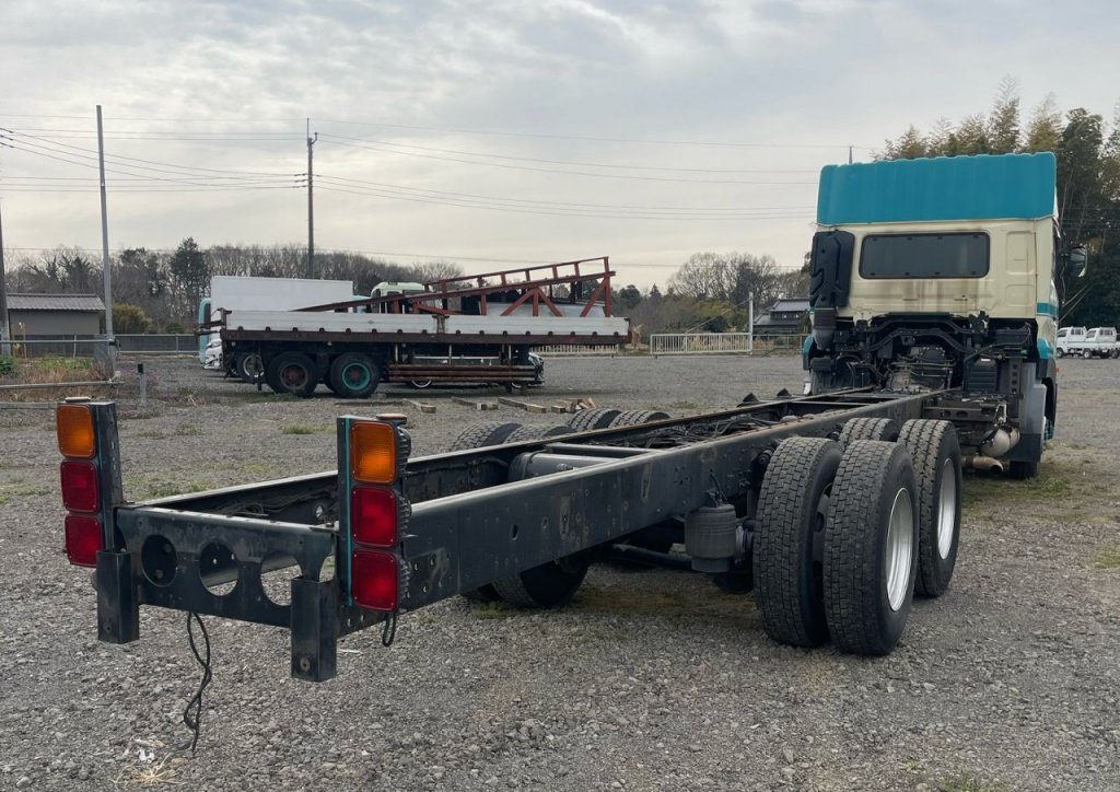 NISSAN UD PKG-CD4ZA Cabin & Chassis 