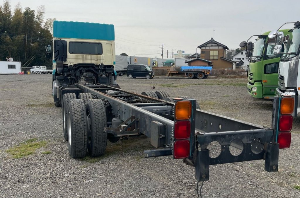 NISSAN UD PKG-CD4ZA Cabin & Chassis 