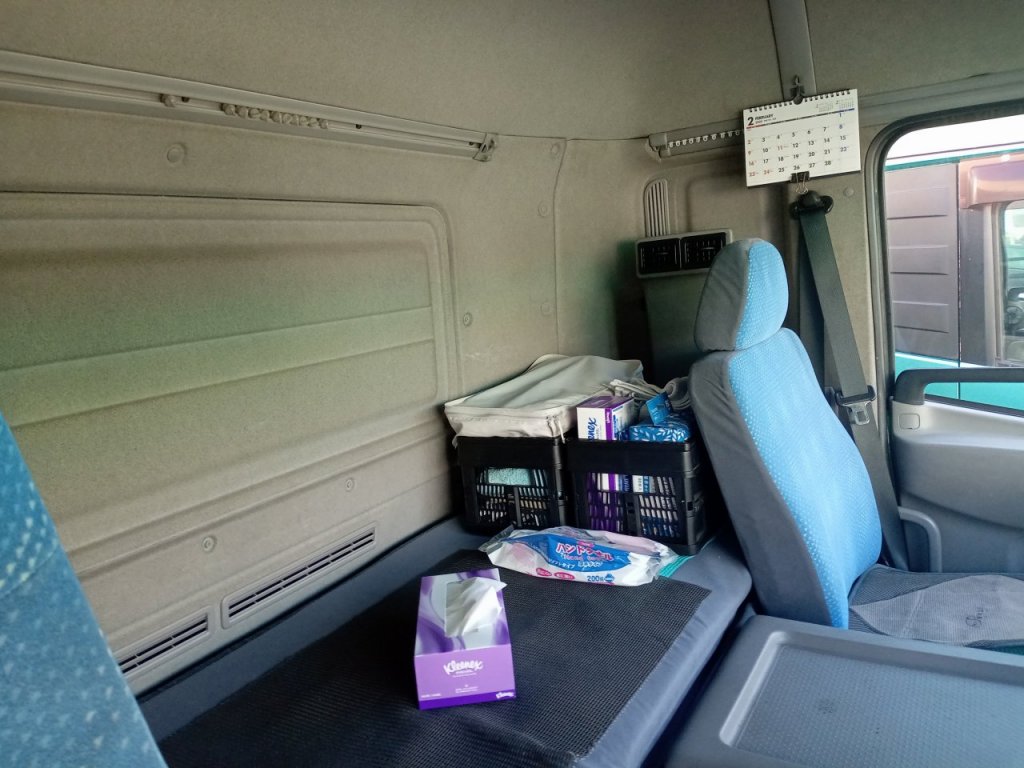 NISSAN UD ADG-CD4ZA Aluminum Wing Van over 10t