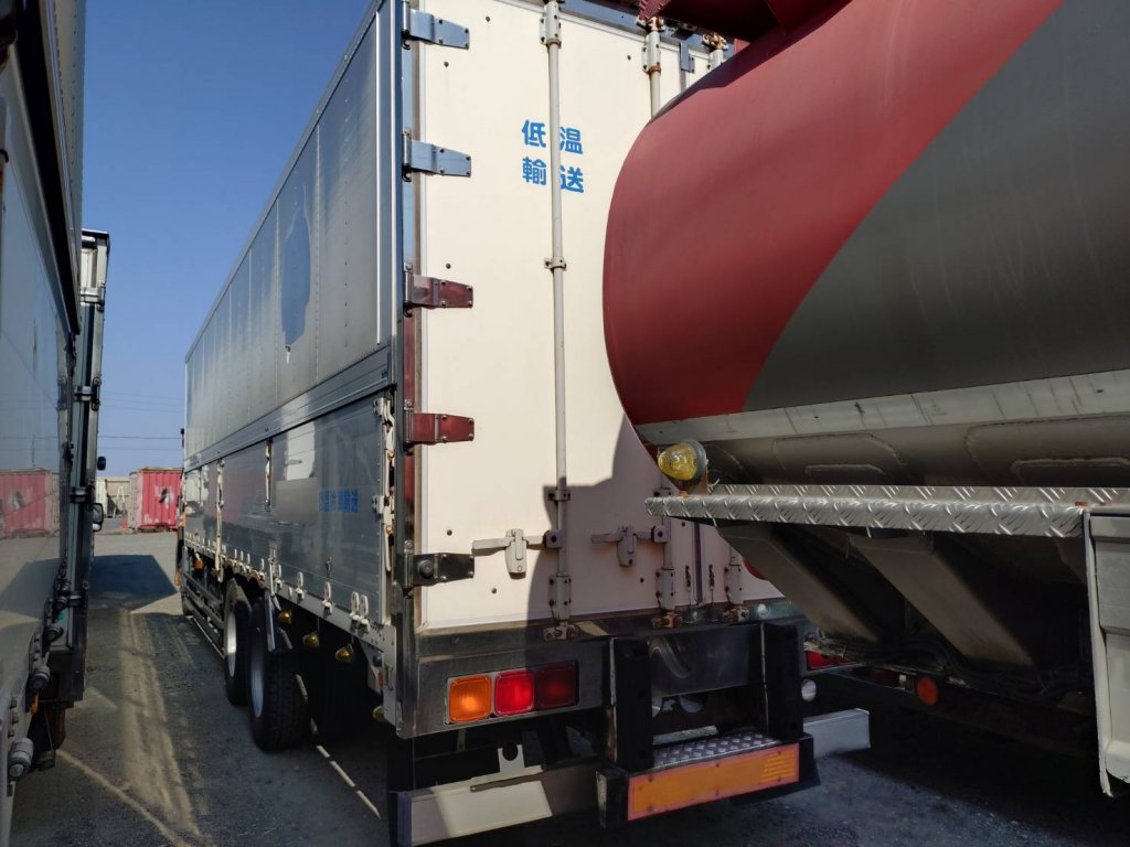 NISSAN UD PKG-CD4YA Refrigerated Van (Reefer Wing Truck) 