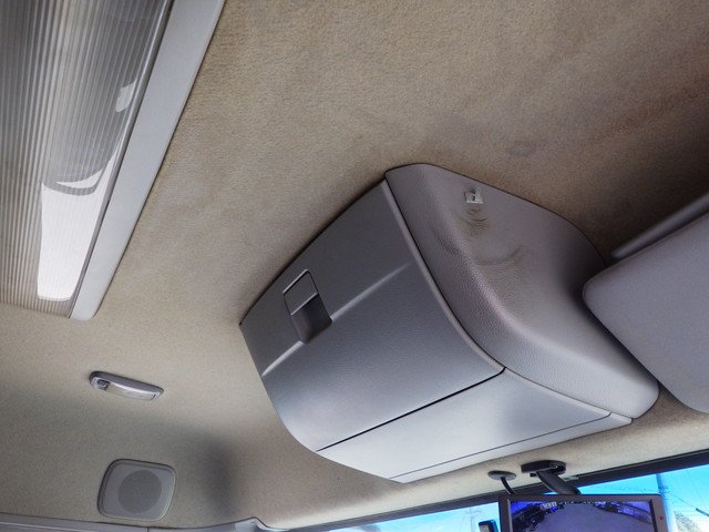 NISSAN UD QKG-CG5ZA Aluminum Wing Van over 10t