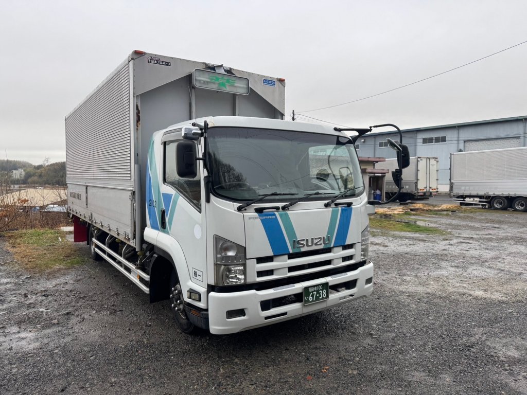 ISUZU PKG-FRR90S2 Aluminum Wing Van 4t wide