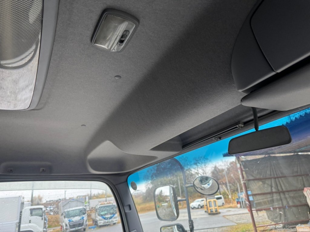 ISUZU PKG-FRR90S2 Aluminum Wing Van 4t wide