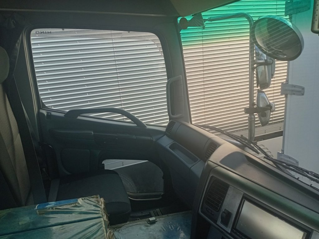 HINO BDG-SH1EDXG 6W Tractor Head 10t