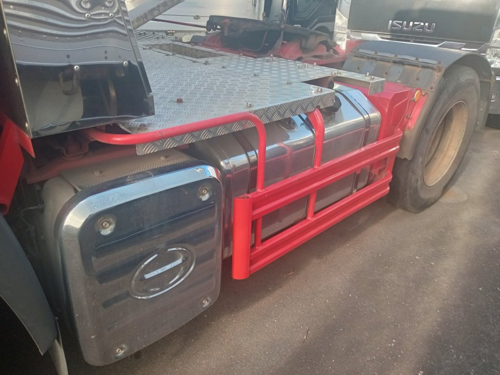 HINO BDG-SH1EDXG 6W Tractor Head 10t