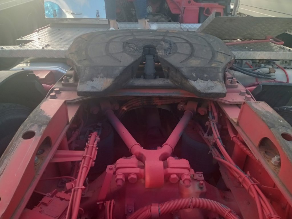 HINO BDG-SH1EDXG 6W Tractor Head 10t