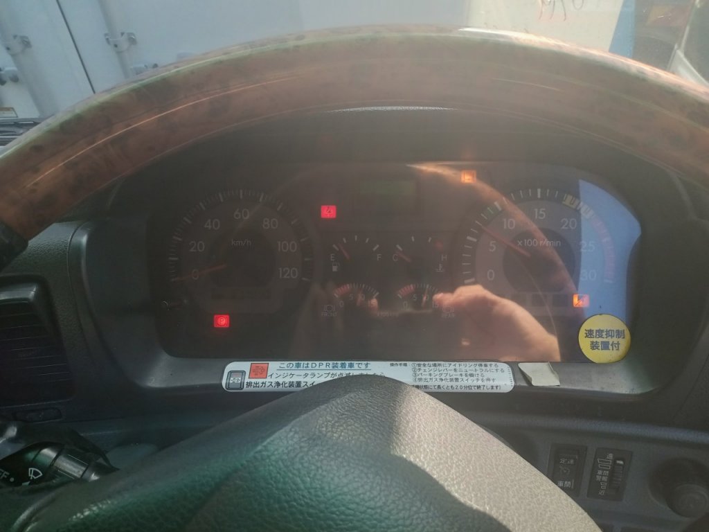 HINO BDG-SH1EDXG 6W Tractor Head 10t