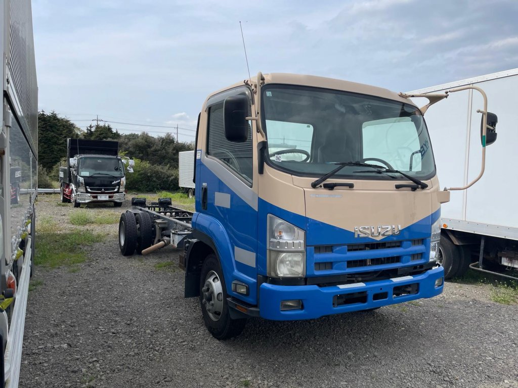 ISUZU PKG-FRR90T2 Cabin & Chassis 