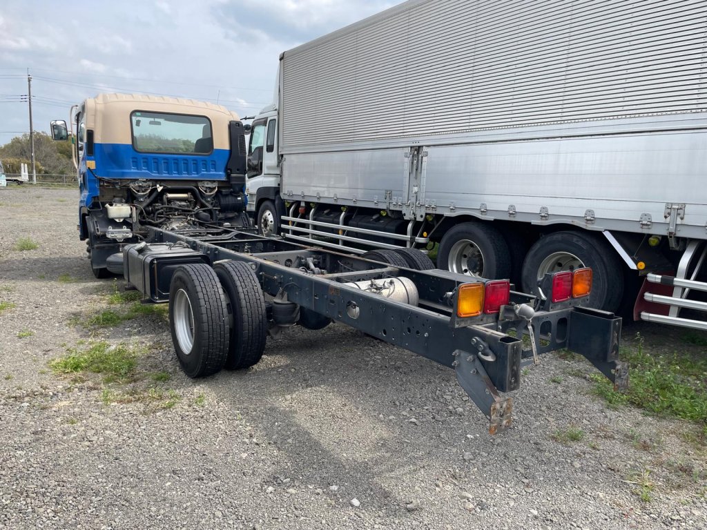 ISUZU PKG-FRR90T2 Cabin & Chassis 