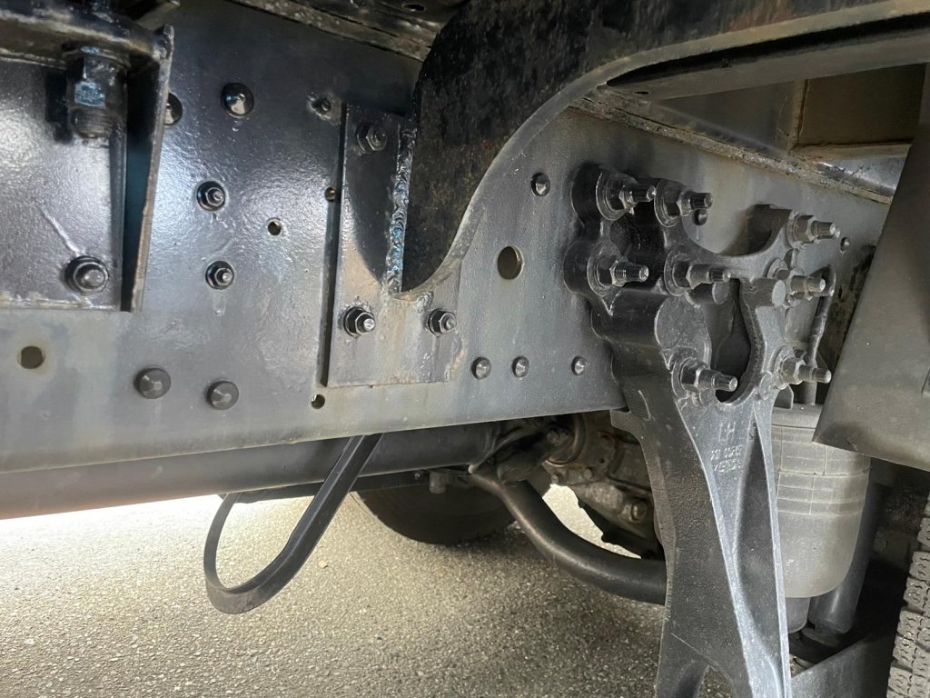 NISSAN UD QKG-CD5ZA Flat Cargo Truck (Dropside) 