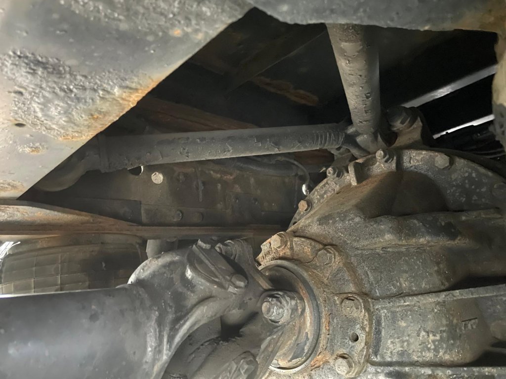 NISSAN UD QKG-CD5ZA Flat Cargo Truck (Dropside) 