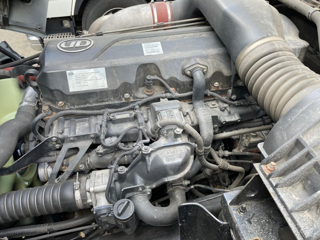 NISSAN UD QKG-CD5ZA Flat Cargo Truck (Dropside) 