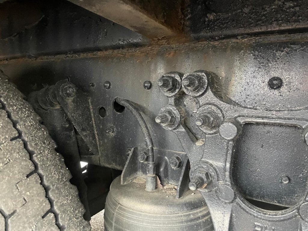 NISSAN UD QKG-CD5ZA Flat Cargo Truck (Dropside) 