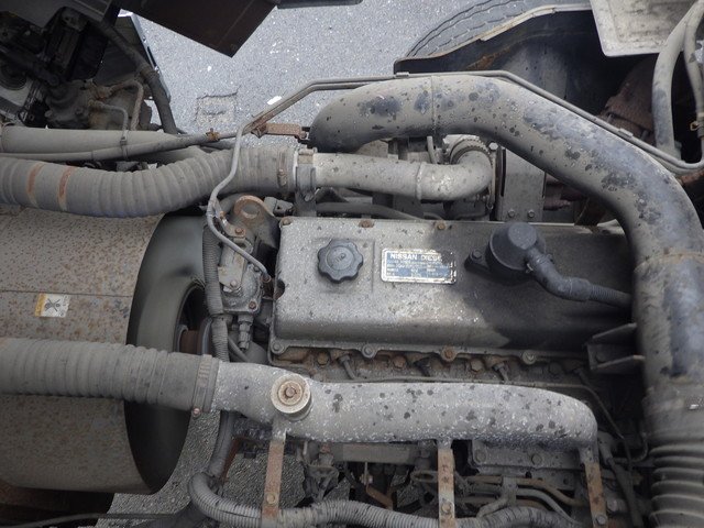 NISSAN UD KL-CV27YNH Tanker Truck over 10t