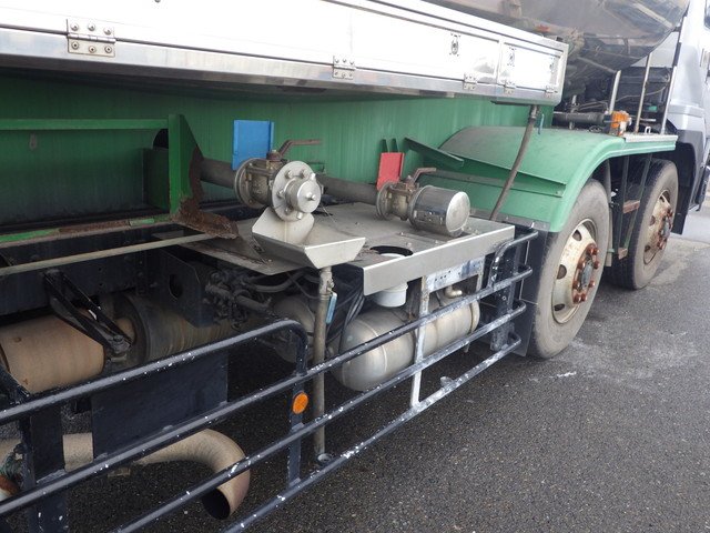NISSAN UD KL-CV27YNH Tanker Truck over 10t