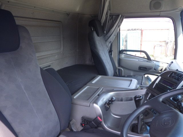 NISSAN UD QKG-CG5ZA Aluminum Wing Van over 10t