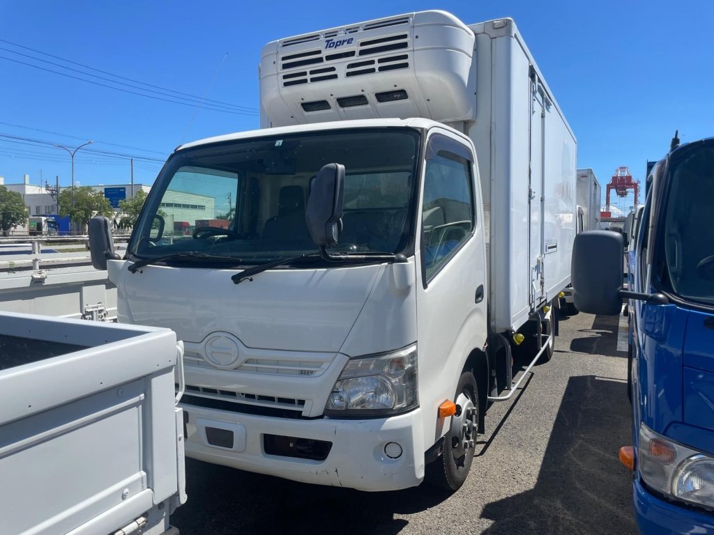 Refrigerated Van (Reefer Wing Truck) HINO  TKG-XZU722M 