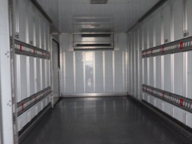 ISUZU SKG-NPR85AN Refrigerated Van (Reefer Wing Truck) 1t-4t wide