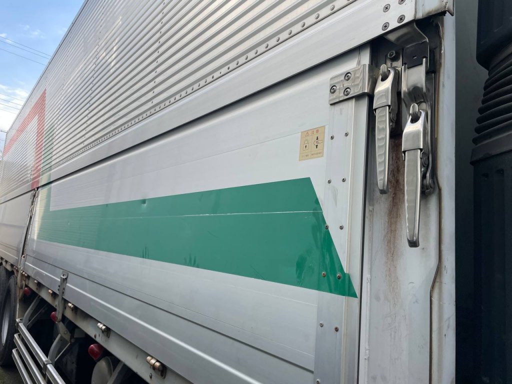  LKG-FR1EXBG Aluminum Wing Van 10t