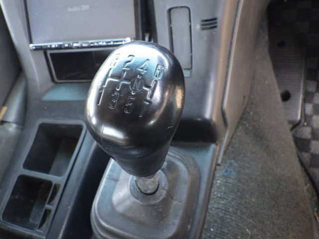 ISUZU QKG-EXD52AE 6W Tractor Head over 10t