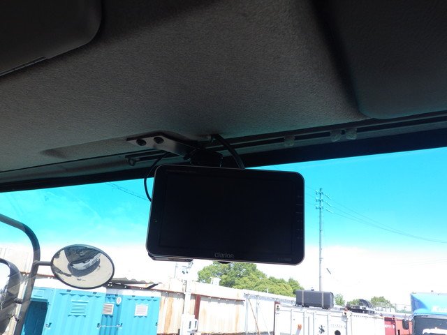 ISUZU QKG-EXD52AE 6W Tractor Head over 10t