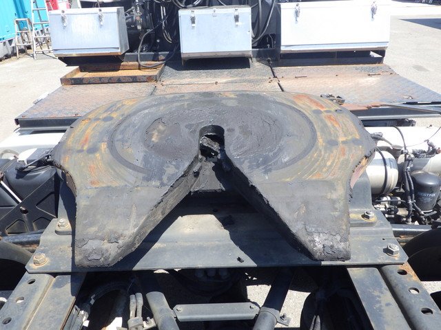 ISUZU QKG-EXD52AE 6W Tractor Head over 10t