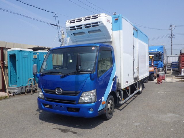 Refrigerated Van (Reefer Wing Truck) HINO 1t-4t wide TKG-XZU720M 