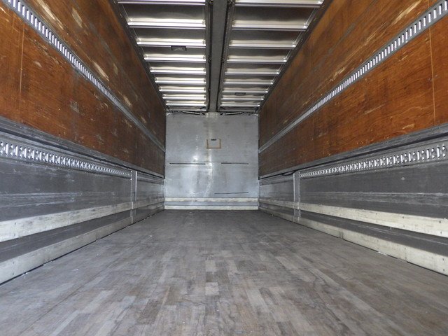 ISUZU LKG-CYL77A Aluminum Wing Van over 10t