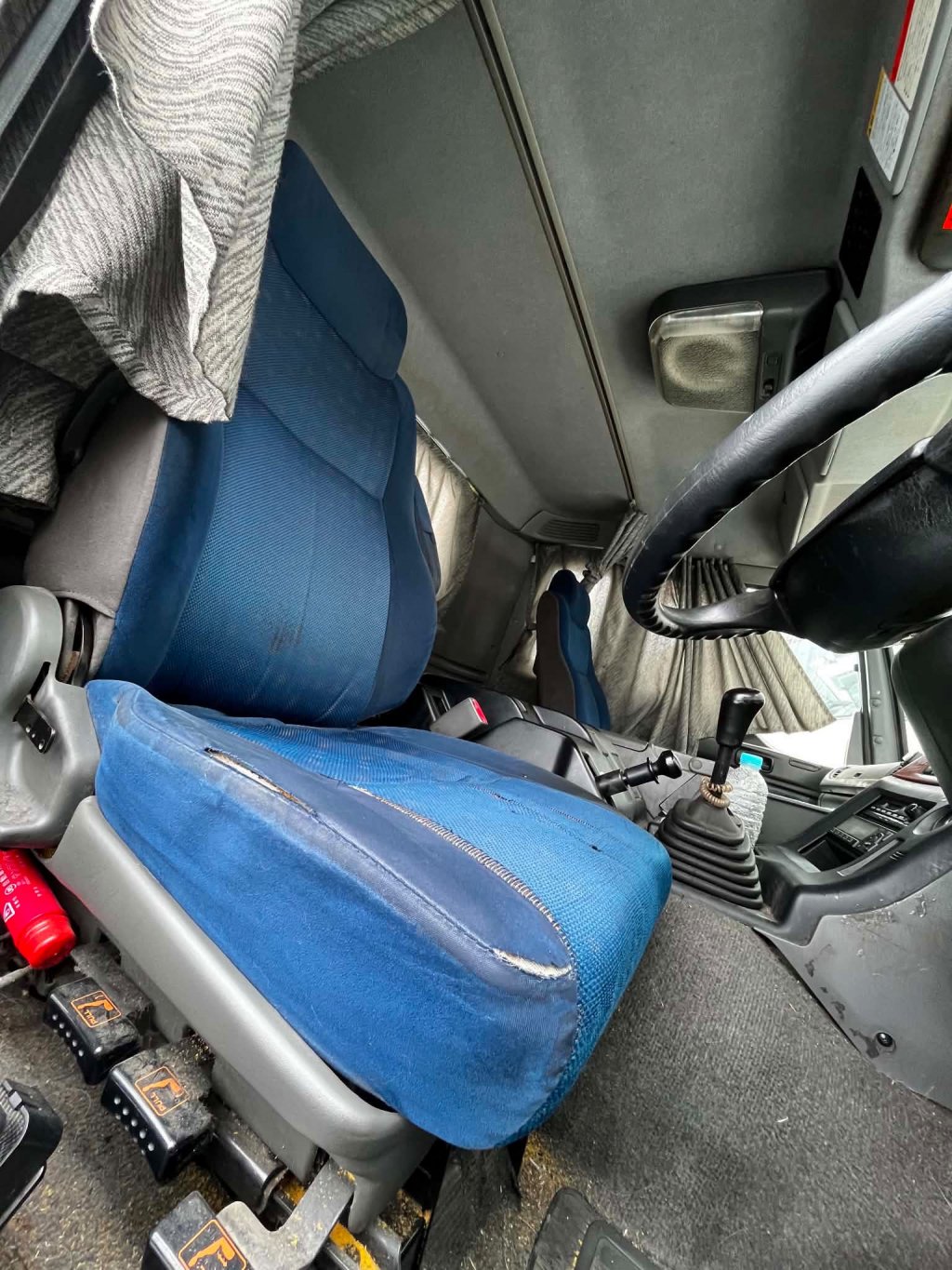 ISUZU QKG-CYJ77A Aluminum Wing Van 10t