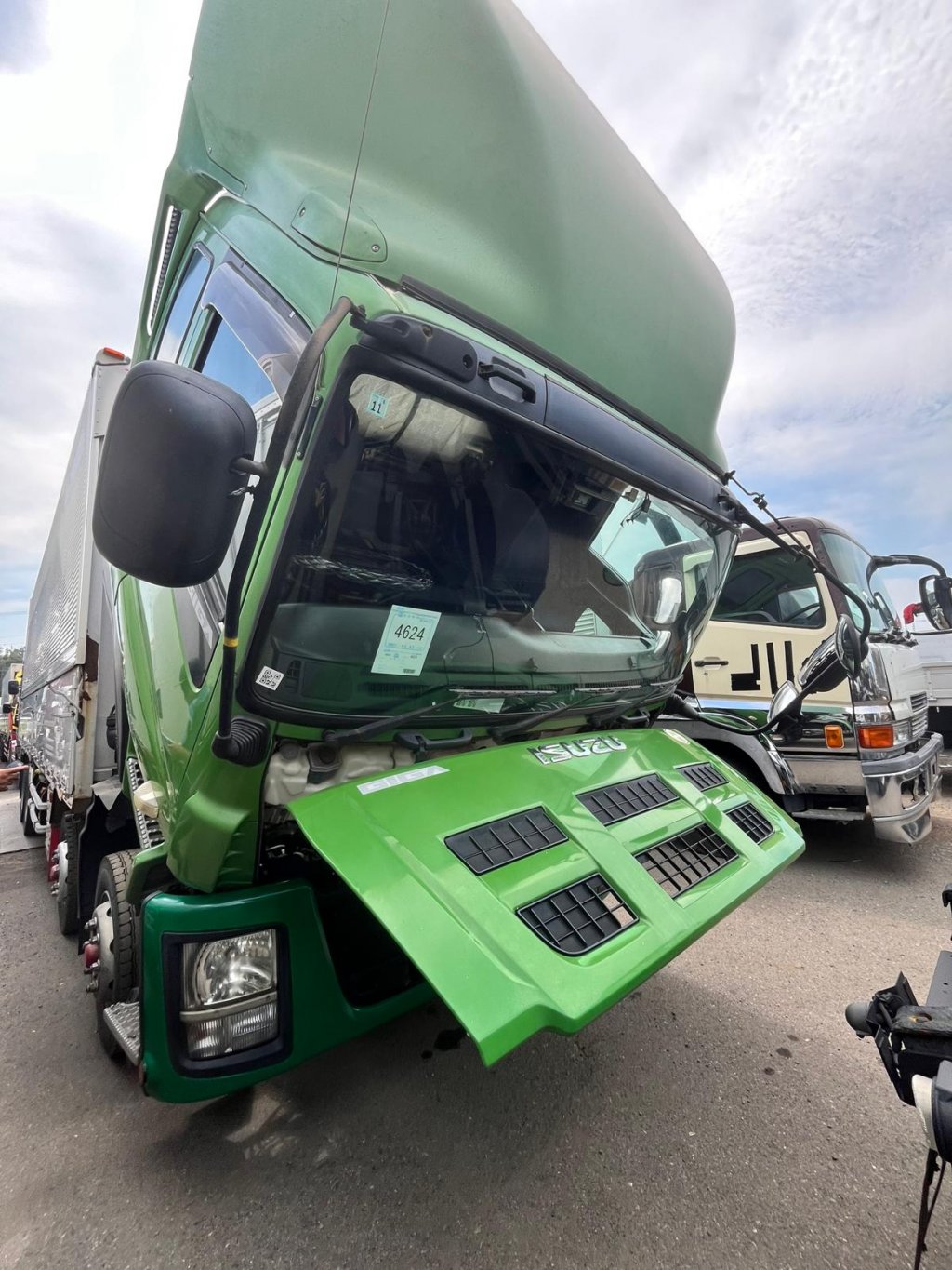 ISUZU QKG-CYJ77A Aluminum Wing Van over 10t